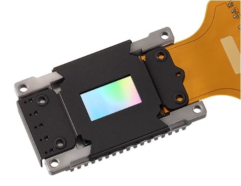 Sony VPL-XW7000ES Native 4K SXRD Panel