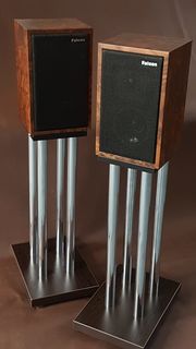 Edge Speaker Stand